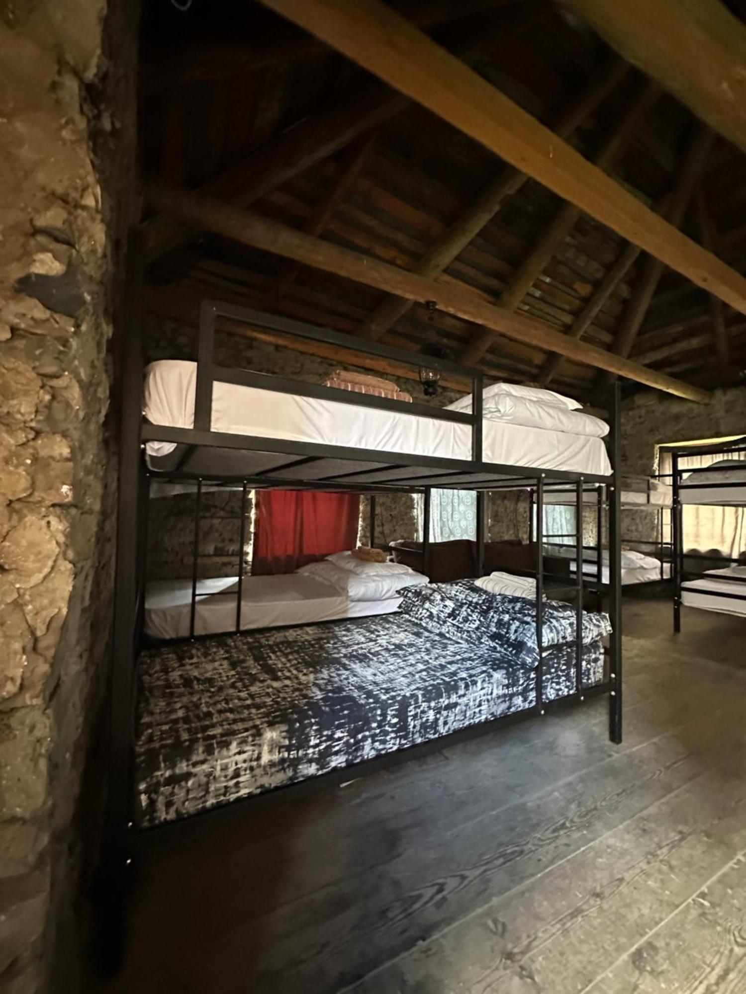 Panorama Guesthouse Mata C. Adishi ภายนอก รูปภาพ