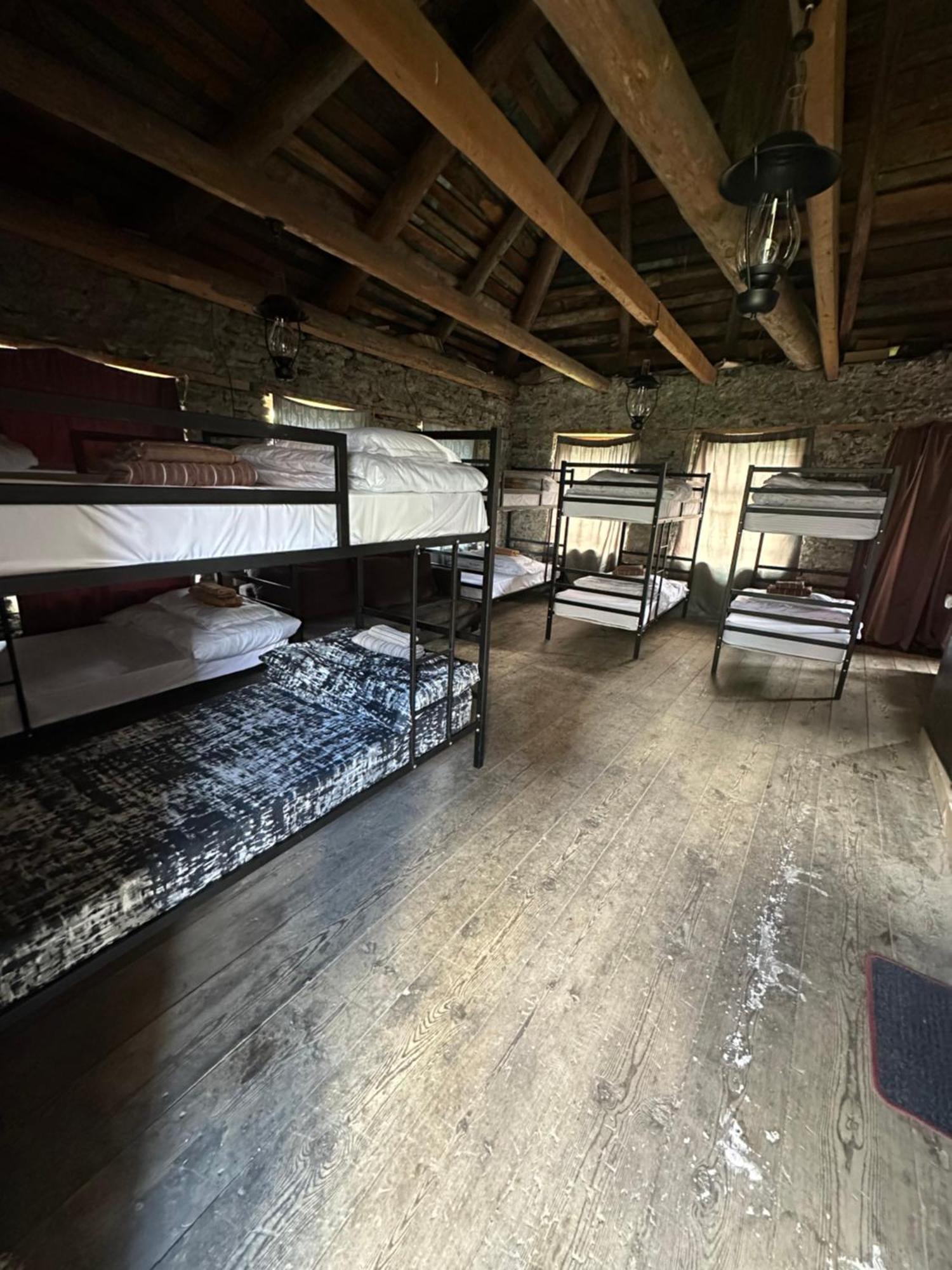 Panorama Guesthouse Mata C. Adishi ภายนอก รูปภาพ