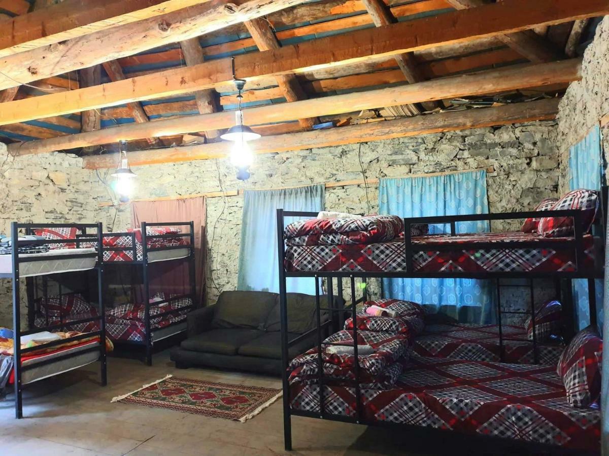 Panorama Guesthouse Mata C. Adishi ภายนอก รูปภาพ