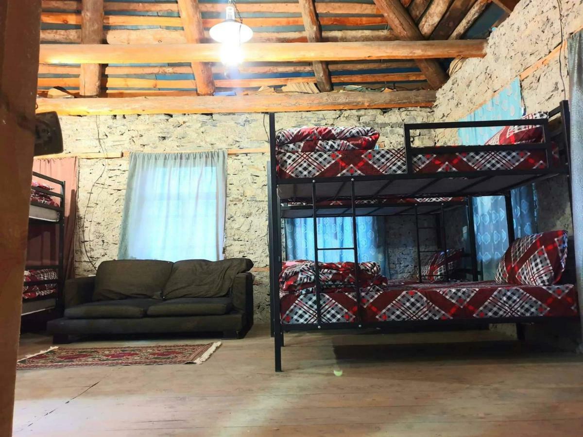 Panorama Guesthouse Mata C. Adishi ภายนอก รูปภาพ